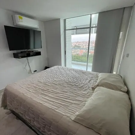 Apartamento Frente A Playas Cerca Del Aeropuerto Y Centro Historico Apartment *